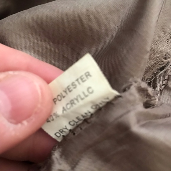 Suiting Skirt with pocket and belt buckles - Picture 8 of 10